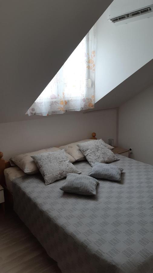Seaview Apartment Omis Exterior photo