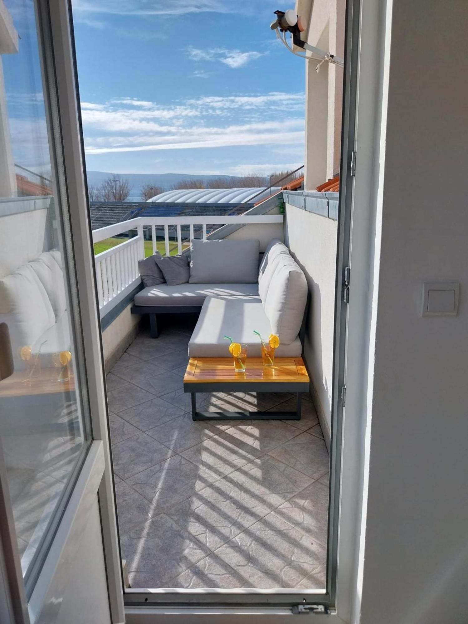Seaview Apartment Omis Exterior photo